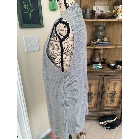 Talbots 100% Cotton Crochet Knit Sleeveless Fall Sweater Vest Gray NWT - Picture 2 of 7